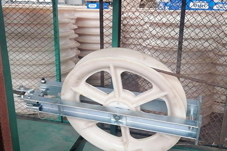 Single sheave stringing block: pull force testing
